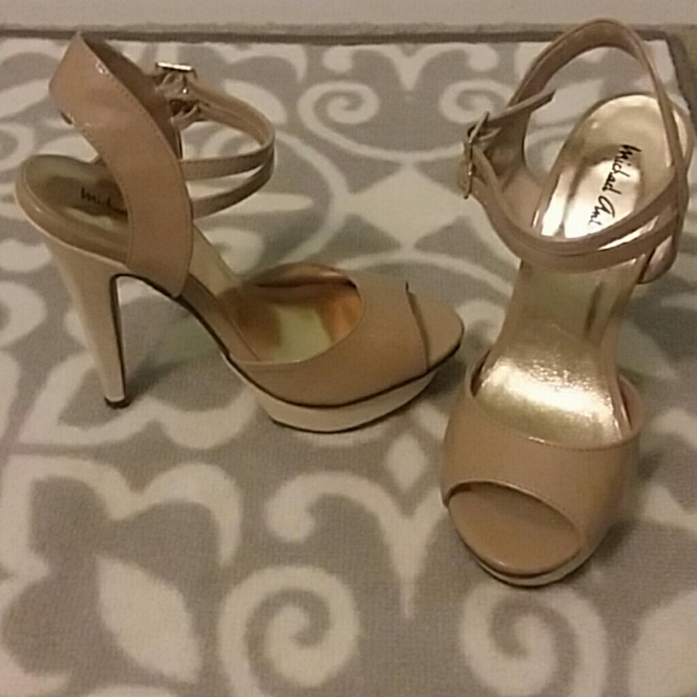 Michael Antonio heels